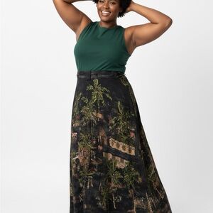 Chico's Black and Green beaded Tropical wrap midi skirt size 8